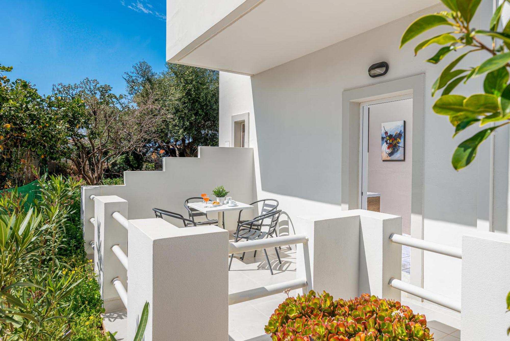 Mylos Apartments Anissaras Hersonissos  Eksteriør billede