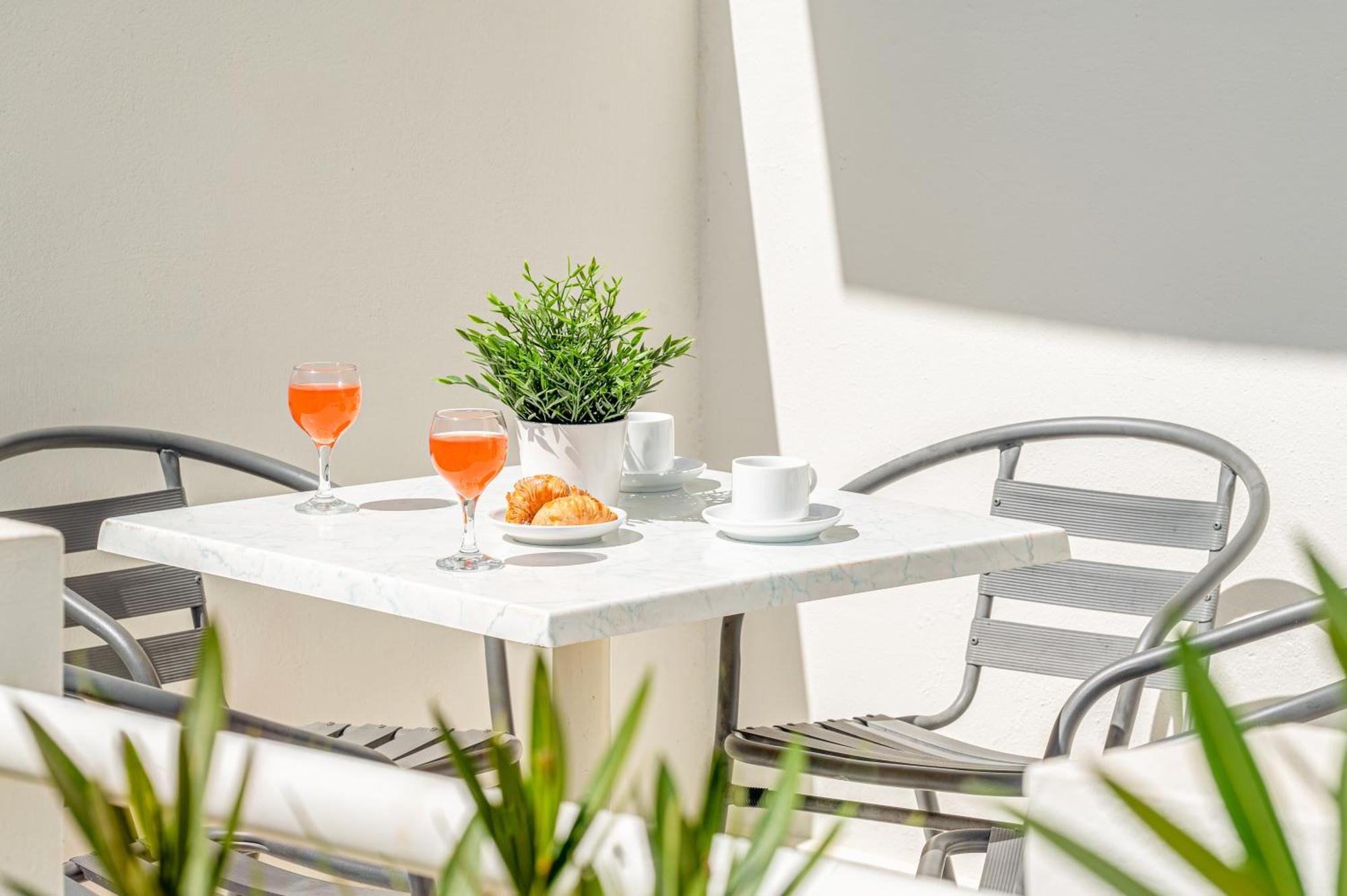 Mylos Apartments Anissaras Hersonissos  Eksteriør billede