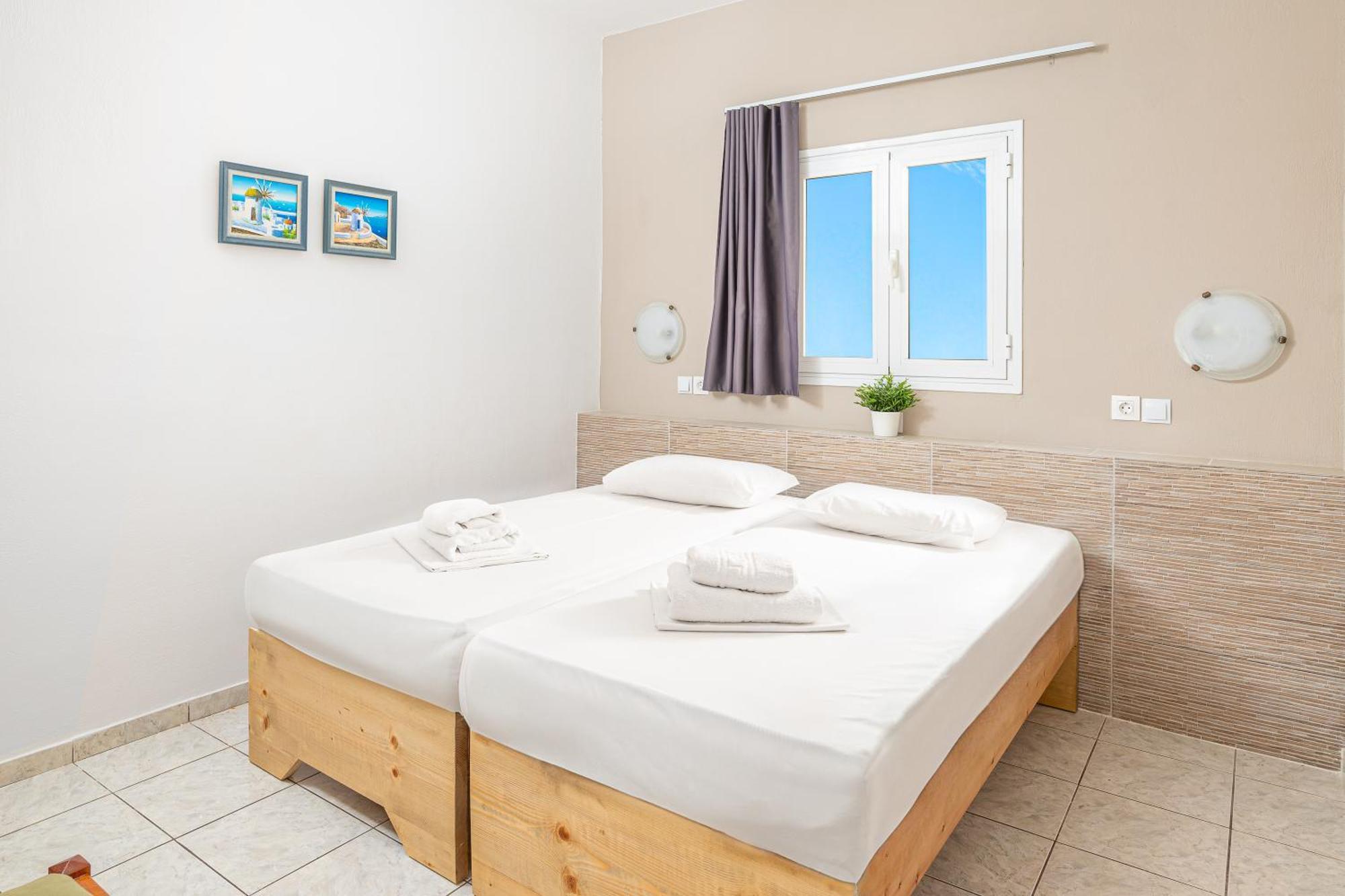 Mylos Apartments Anissaras Hersonissos  Eksteriør billede