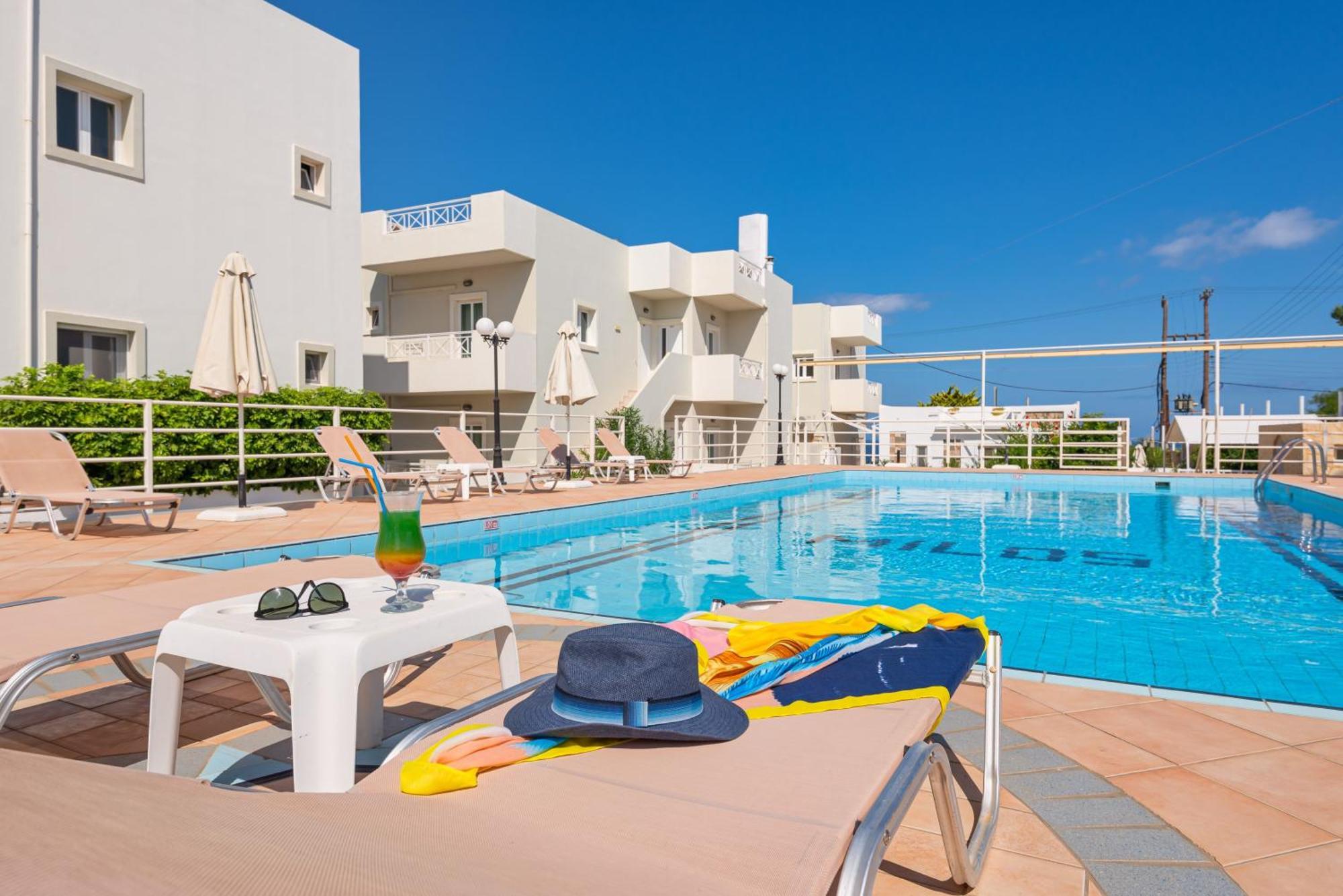 Mylos Apartments Anissaras Hersonissos  Eksteriør billede