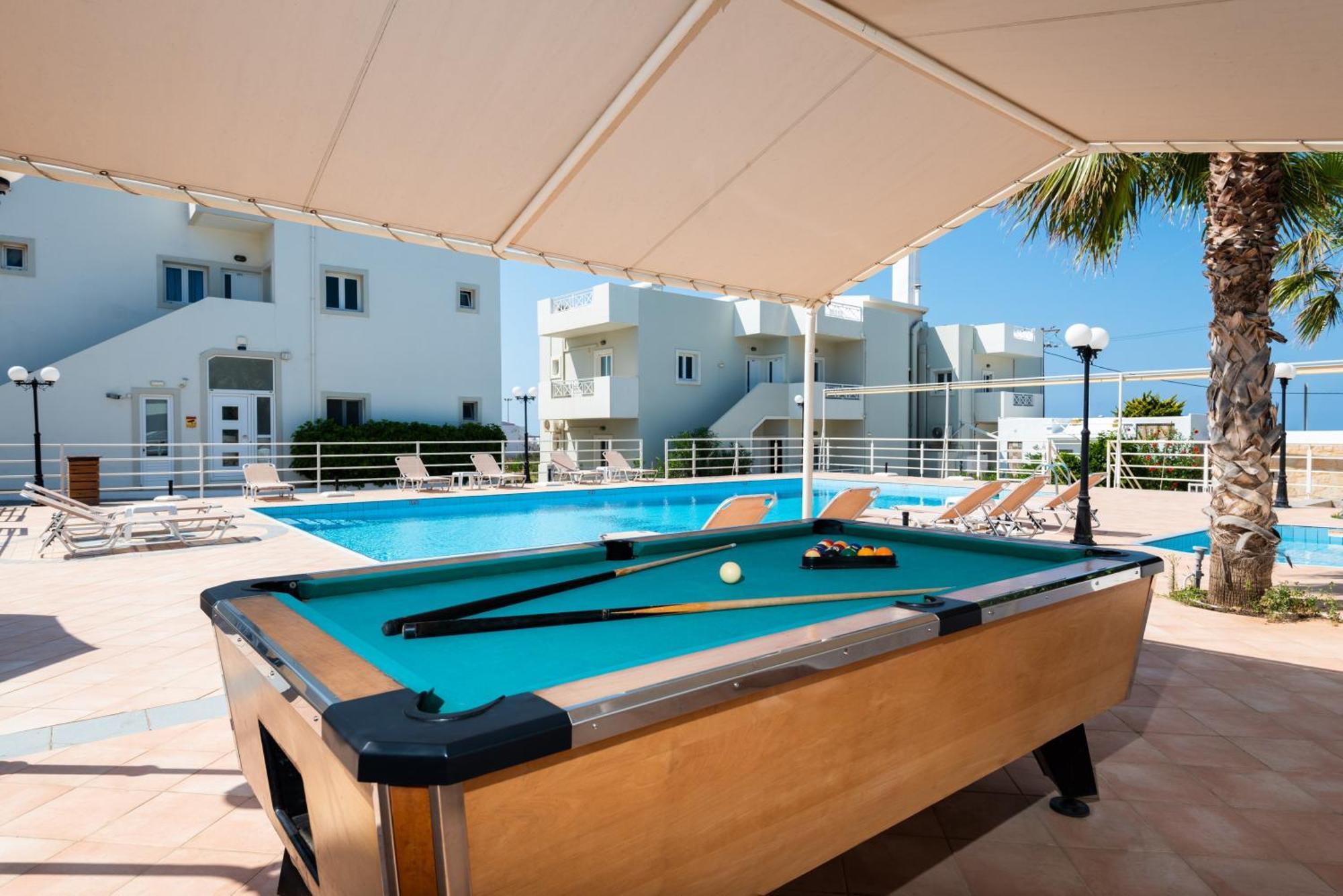 Mylos Apartments Anissaras Hersonissos  Eksteriør billede