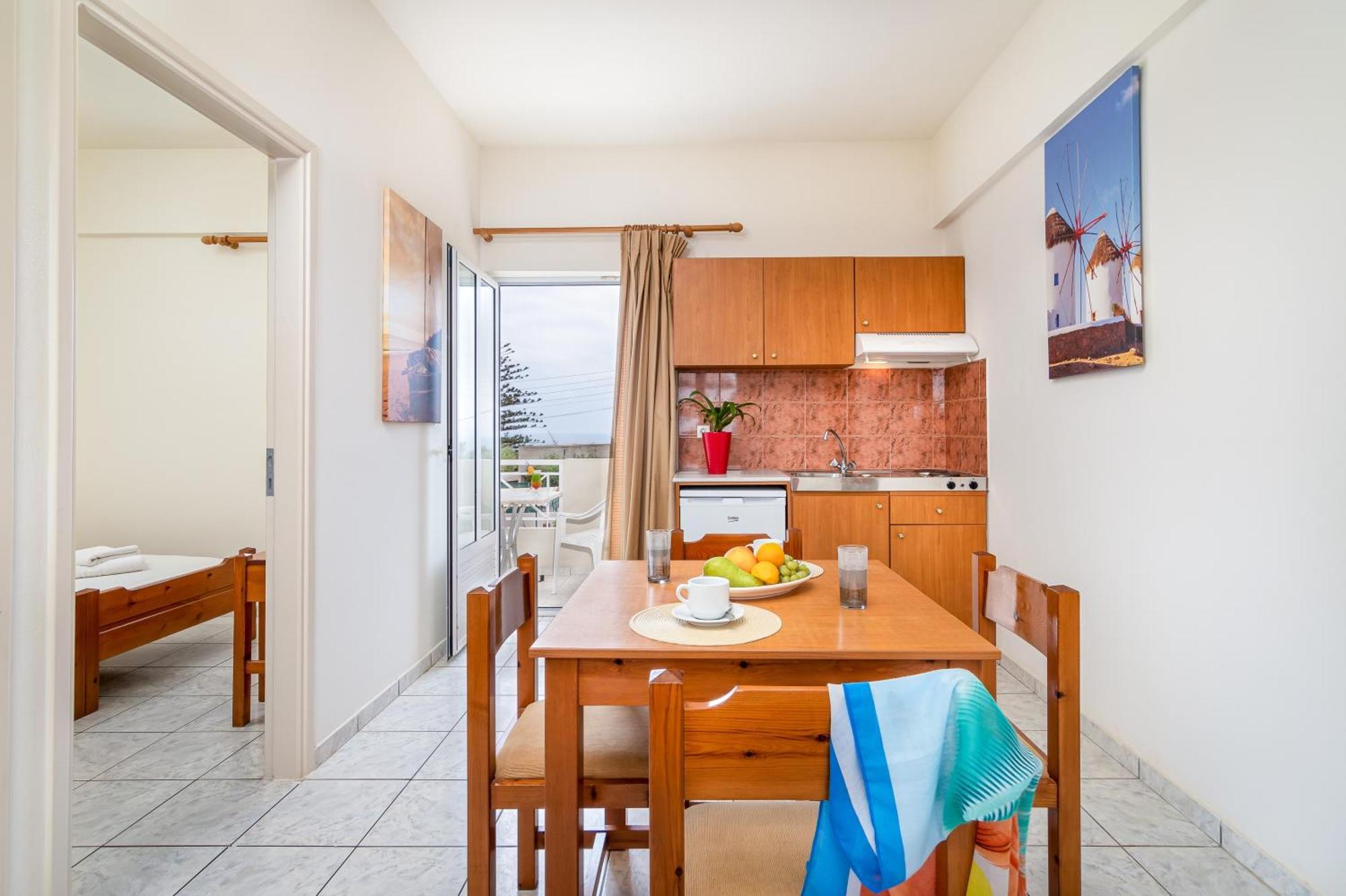Mylos Apartments Anissaras Hersonissos  Eksteriør billede