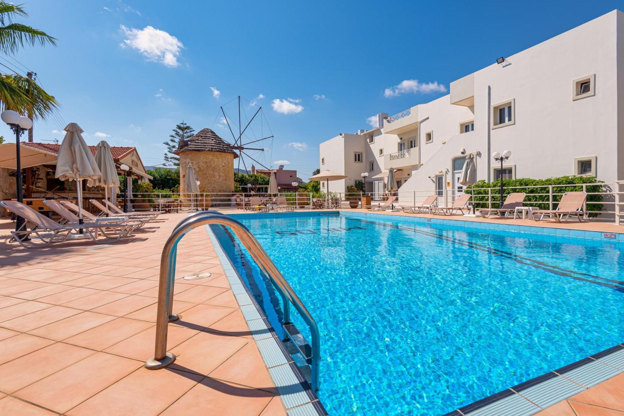 Mylos Apartments Anissaras Hersonissos  Eksteriør billede